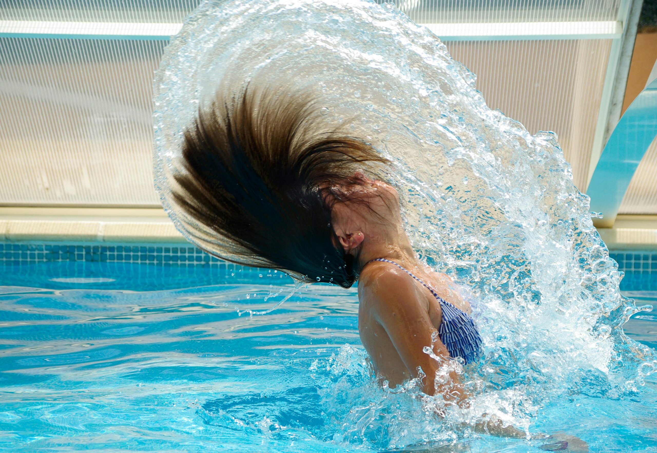 green hair from chlorine